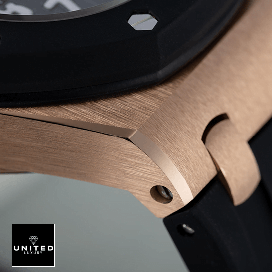 AP Royal Oak Rose Replica 10 Audemars Piguet Royal Oak Gold Case Black Rubber Bracelet Replica