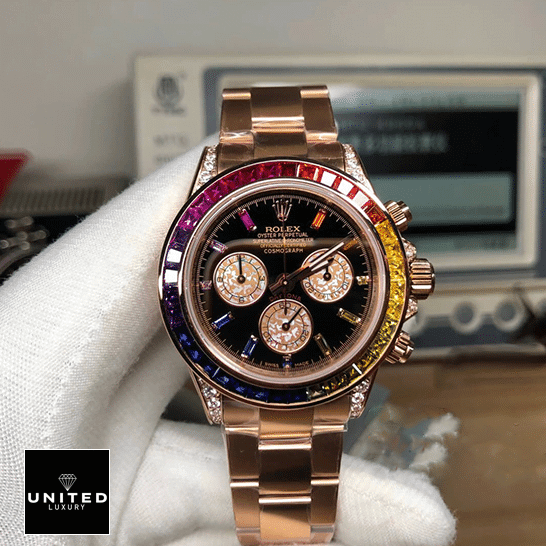 Rolex Daytona Cosmograph Rainbow Crystals Bezel 116519 Replica on the hands
