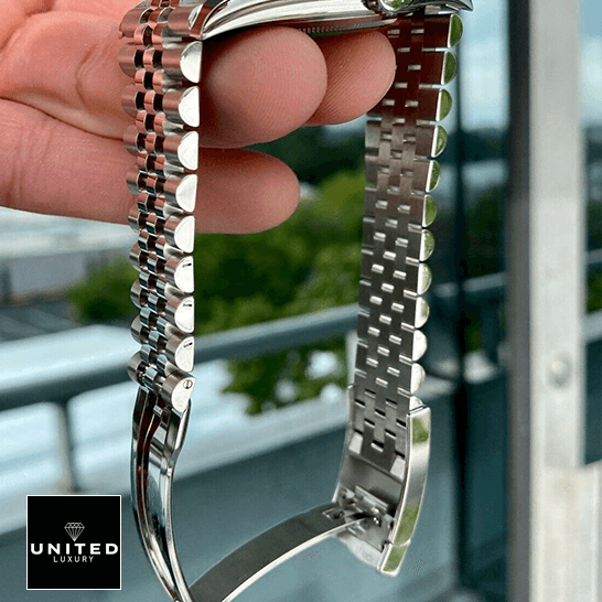 Rolex 126334 Replica 6 Rolex Datejust 126334 Jubilee Bracelet 41 mm Replica on the hand