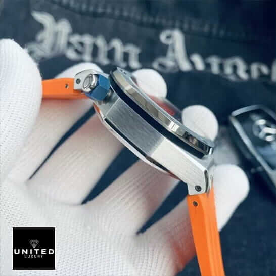 Orange Fake Audemars Piguet 3 Audemars Royal Oak 15710ST Orange Rubber Bracelet Replica on the hand